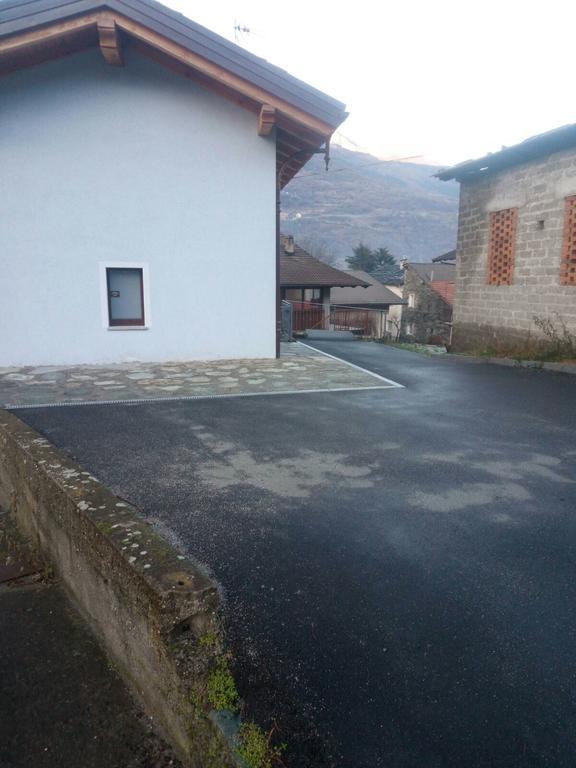 Casa Vacanze Chez Sapin Fenis Exterior photo