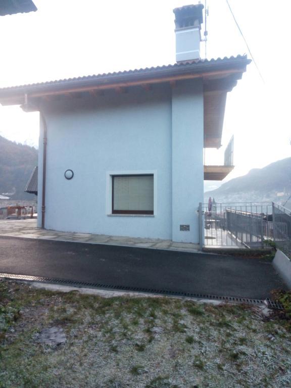 Casa Vacanze Chez Sapin Fenis Exterior photo
